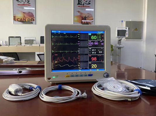 Tragbarer Multiparameter-Patientenmonitor mit EKG-SPO2-NIBP- und Temperaturmessung