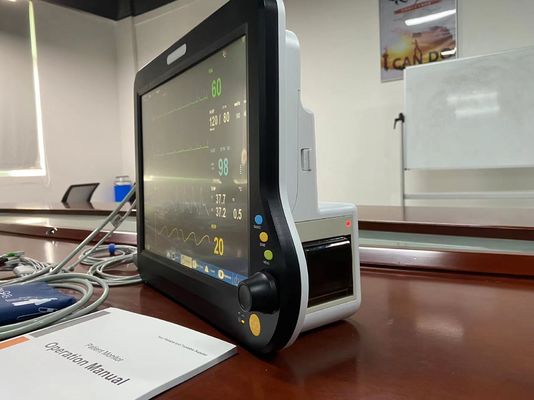 15 &quot; Multiparameter Patientenmonitor, Krankenwagen Herzmonitor mit 2 Temp PR HR