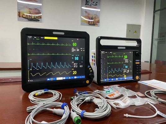 Mehrparameter-Herzfrequenzmesser Veterinärgebrauch Mehrsprachig mit EKG SPO2 2Temp