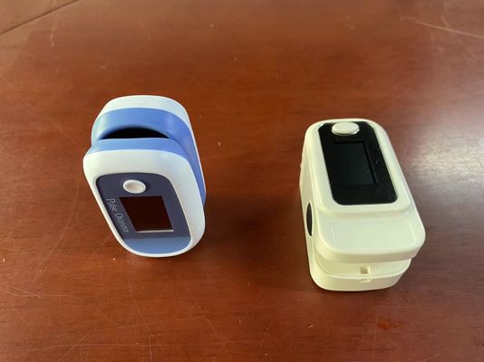 Medizinischer Fingerspitzen-Pulsoximeter des Krankenhaus-OLED für erwachsene pädiatrische Klinik, Blutsauerstoffmonitor