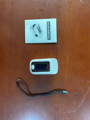 Kleiner OLED-Fingerspitzen-Pulsoximeter, Sauerstoff-Herz-Rate Finger Monitor For Adult-Kind, Blutsauerstoffmonitor