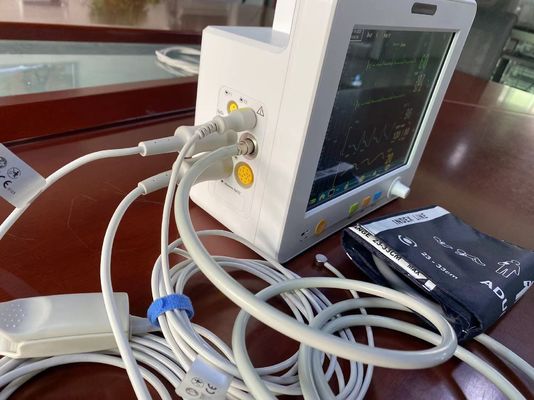 Multi Parameter-Patientenmonitor-hohe Genauigkeit 8,4 Zoll TFT LCDs für erwachsenen pädiatrischen Neugeborenen