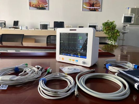 8.4 Zoll TFT-LCD-Bildschirm, tragbarer Vitalsignalmonitor für SPO2 NIBP Temp EKG EtCO2