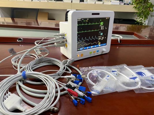 Tragbarer Veterinärpatientenmonitor-8,4-Zoll hohe Genauigkeit für Temp EtCO2 ECG SPO2 NIBP